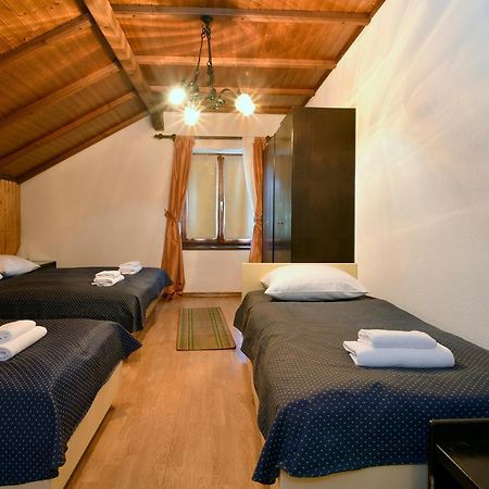Gostilna Lokve Bed & Breakfast Bagian luar foto