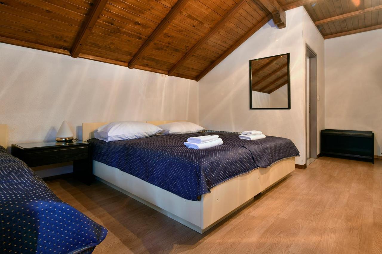 Gostilna Lokve Bed & Breakfast Bagian luar foto