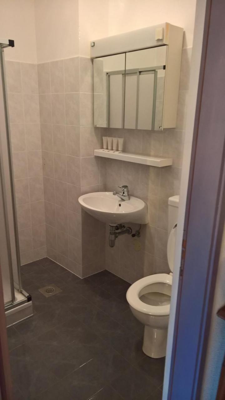 Gostilna Lokve Bed & Breakfast Bagian luar foto
