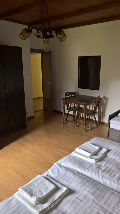 Gostilna Lokve Bed & Breakfast Bagian luar foto